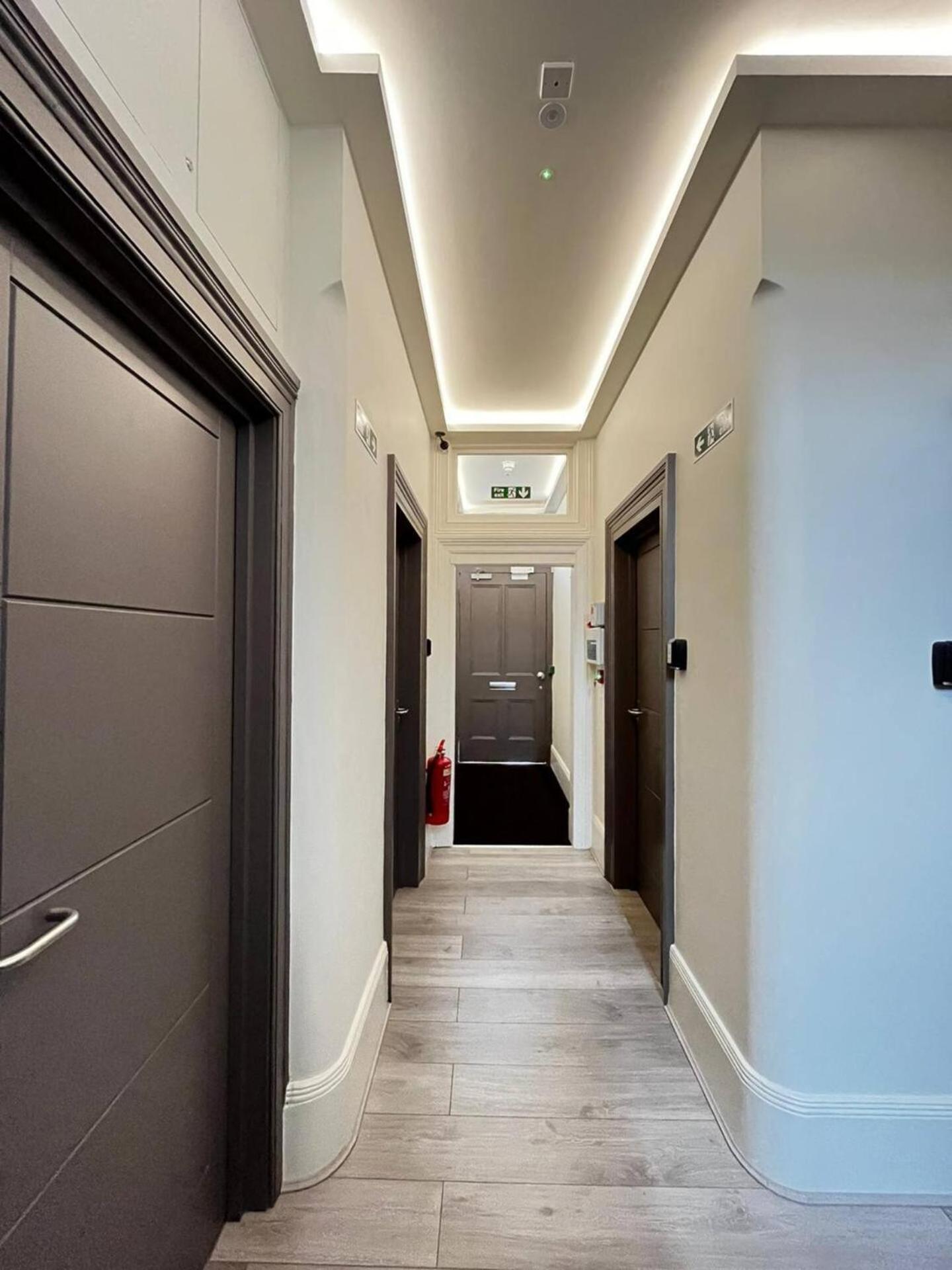 Apt 03 Beachside Beauty Central Studio Steps From Cafes Brighton Bagian luar foto