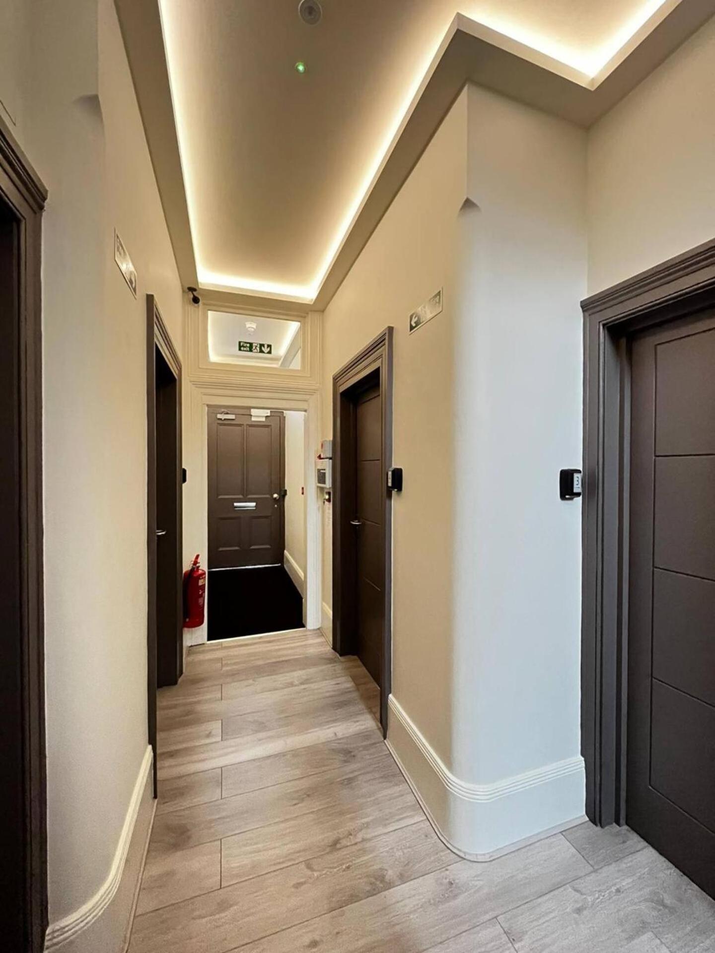 Apt 03 Beachside Beauty Central Studio Steps From Cafes Brighton Bagian luar foto